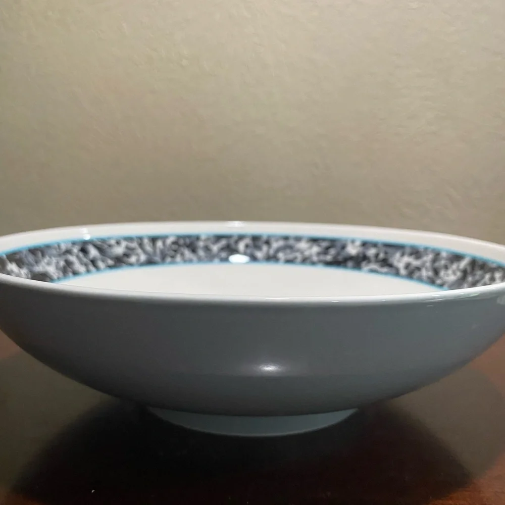 Discontinued, Portmeirion, Novella Dec Dream, 
9 Inch Round Bowl - Picture 2 of 4